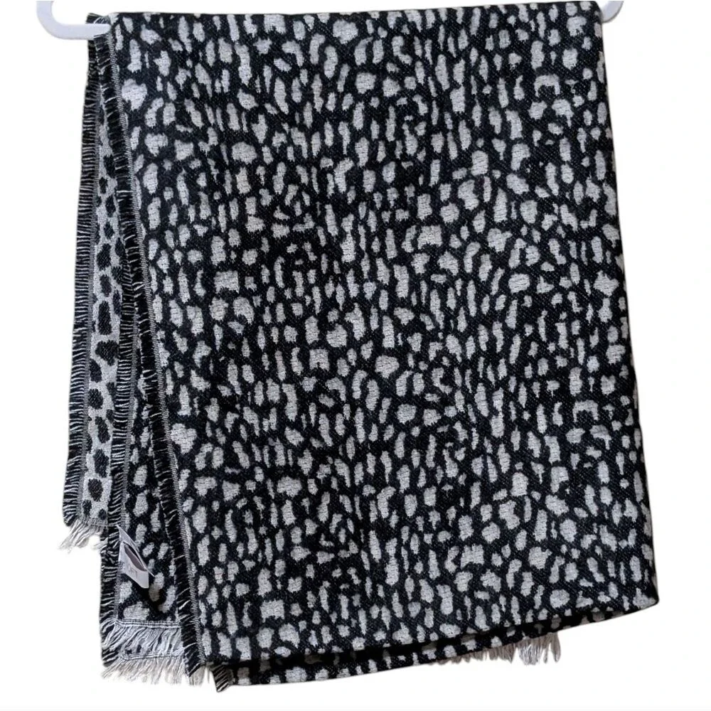 Loft animal leopard full print scarf wrap fringe black gray